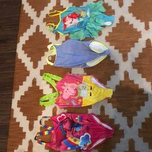 4 Girls swim one pieces swim suit